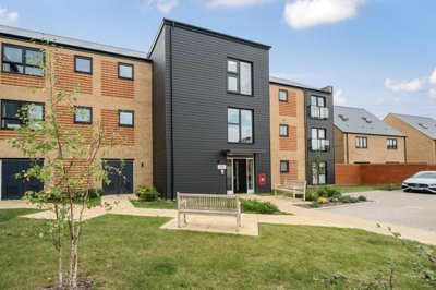 Property on Hazel Grove, OX12 7GE