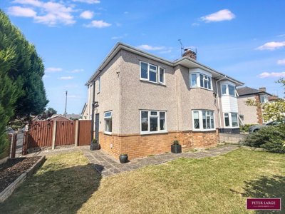 Property on Weaver Avenue, LL18 4HN