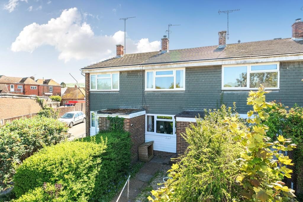 Terraced House