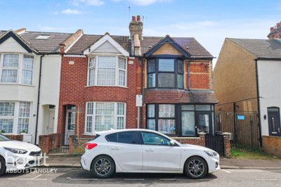 Property on Chester Road, WD18 0RG