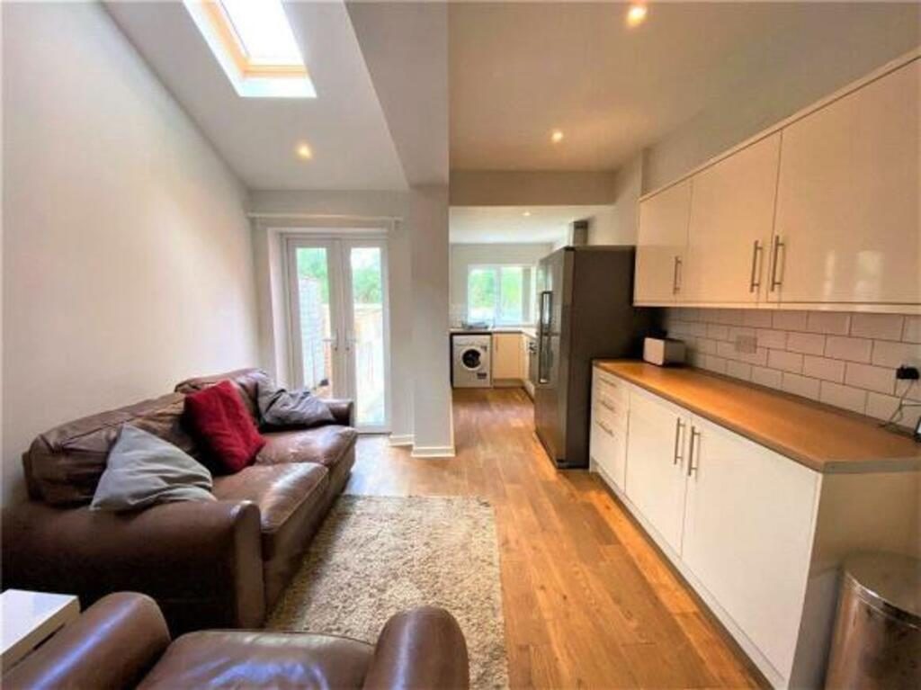 Terraced House