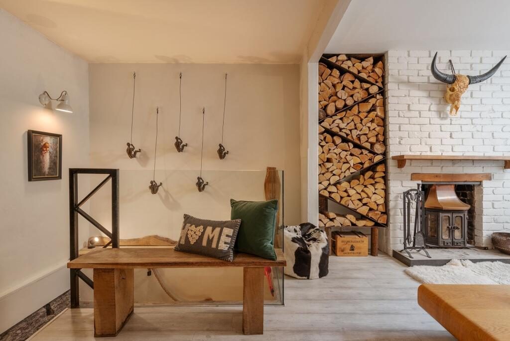 Terraced House