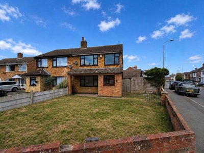 Property on Fairacre Road, LE9 8HH