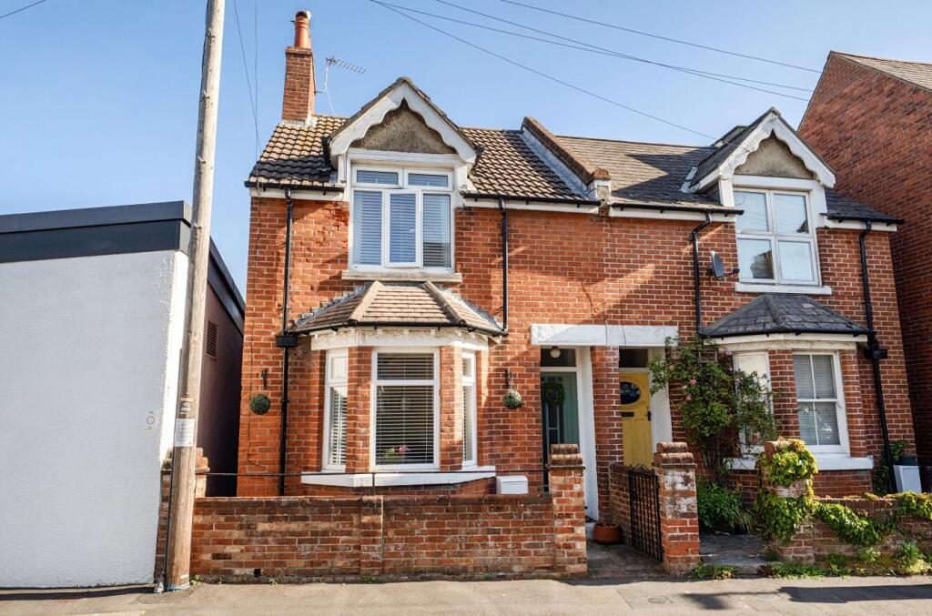 Property main image