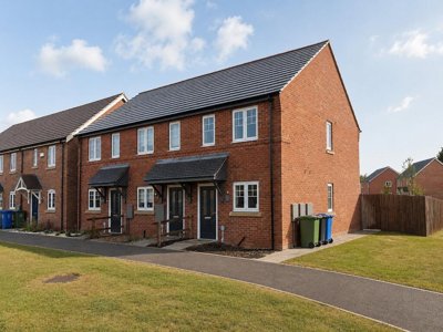 Property on PE21 7FF