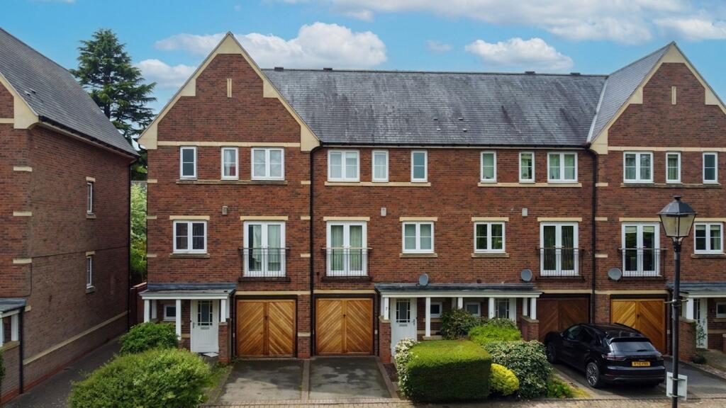 Terraced House