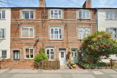 Property on Station Road, CO10 2SS