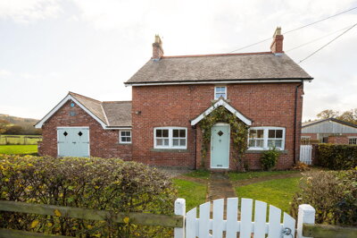 Property on LL17 0AW