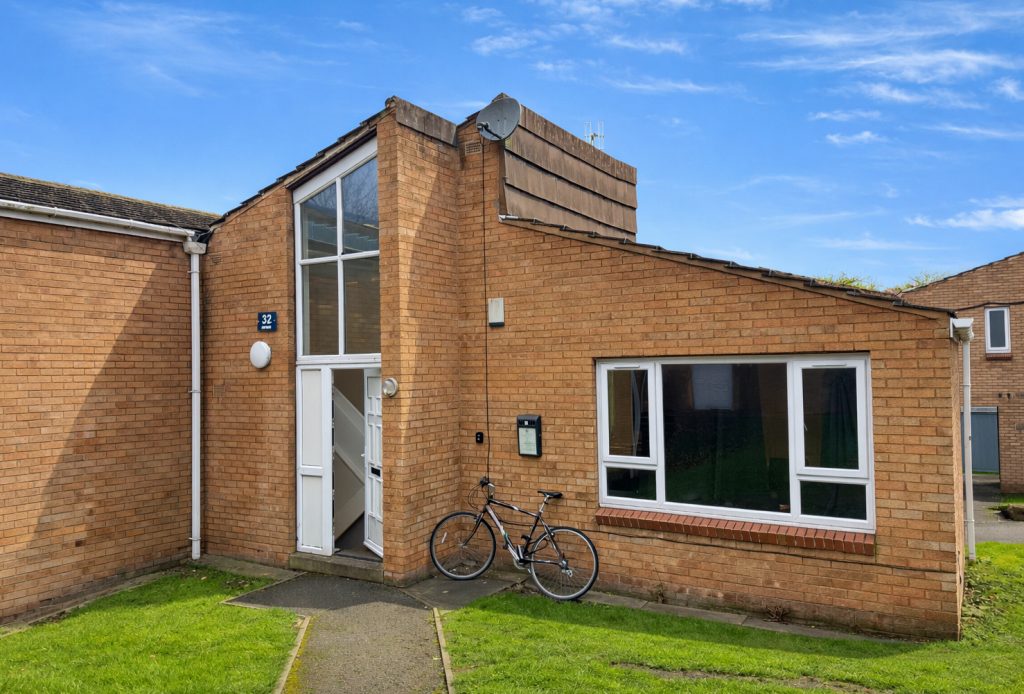 Property main image