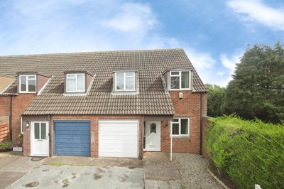 Property on Holly Close, TA1 2QW
