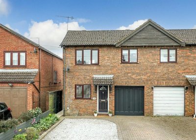 Property on Great Road, HP2 5LB