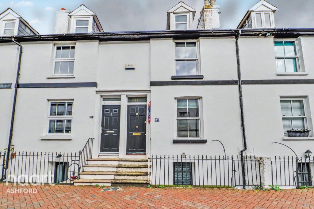 Terraced House