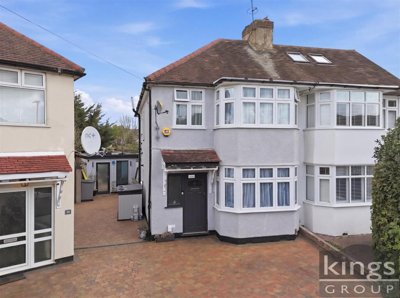 Property on Manor Road, EN2 0AW