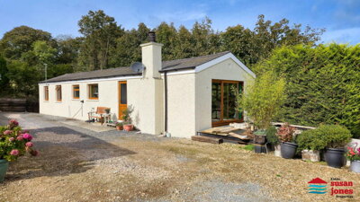 Property on LL53 8HF