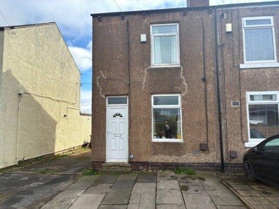 Property on Common Ing Lane, WF4 2DF