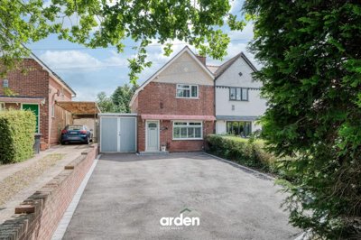 Property on Birmingham Road, B61 0HJ