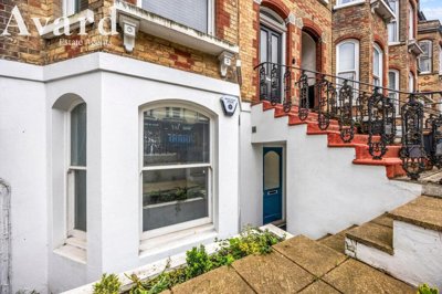 Property on BN1 4QE