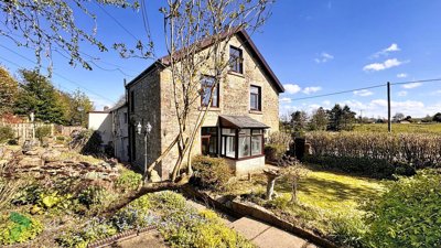 Property on Bolton Road, BB3 2TU