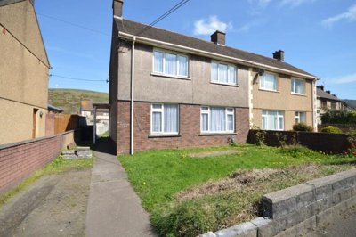 Property on Brynhyfryd Road, SA13 2DF