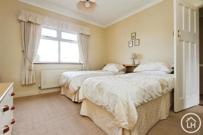 Property on Park Avenue, ME10 1QY