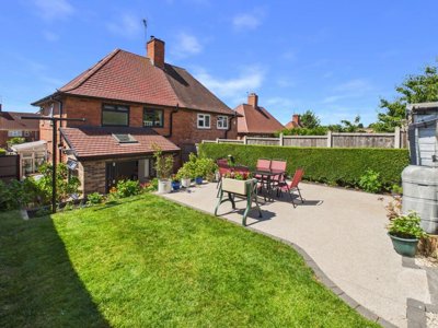 Property on Cardale Road, NG3 7BQ