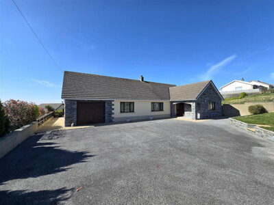 Property on SA33 4JZ