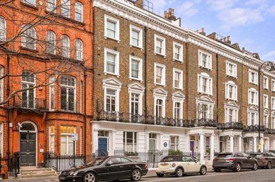 Property on Oakley Street, SW3 5HA