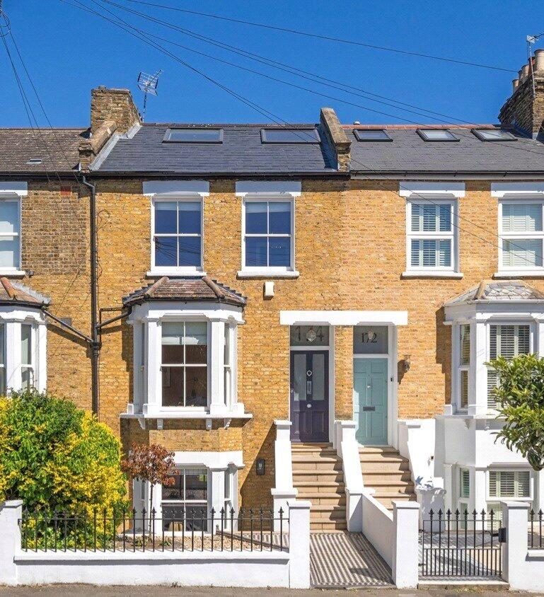 Property main image