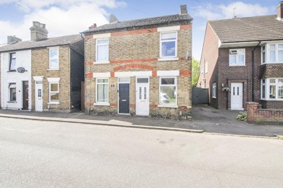 Property on Farrer Street, MK42 8JH