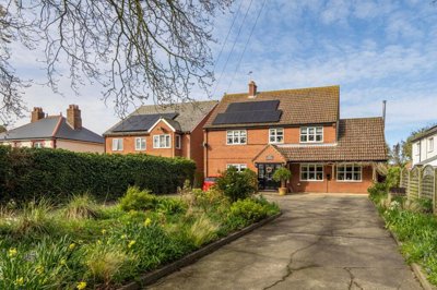 Property on Kings Loke, NR29 4HN