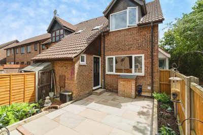 Property on Strasbourg Way, NR19 1UJ