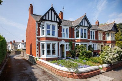 Property on Waterloo Road, CF23 5AD