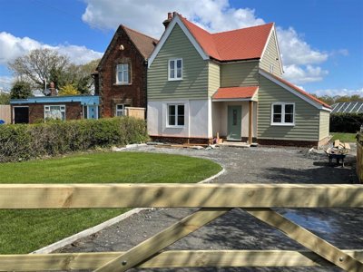 Property on Hayes Chase, SS11 7QT