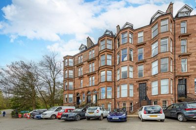 Property on G12 0TS