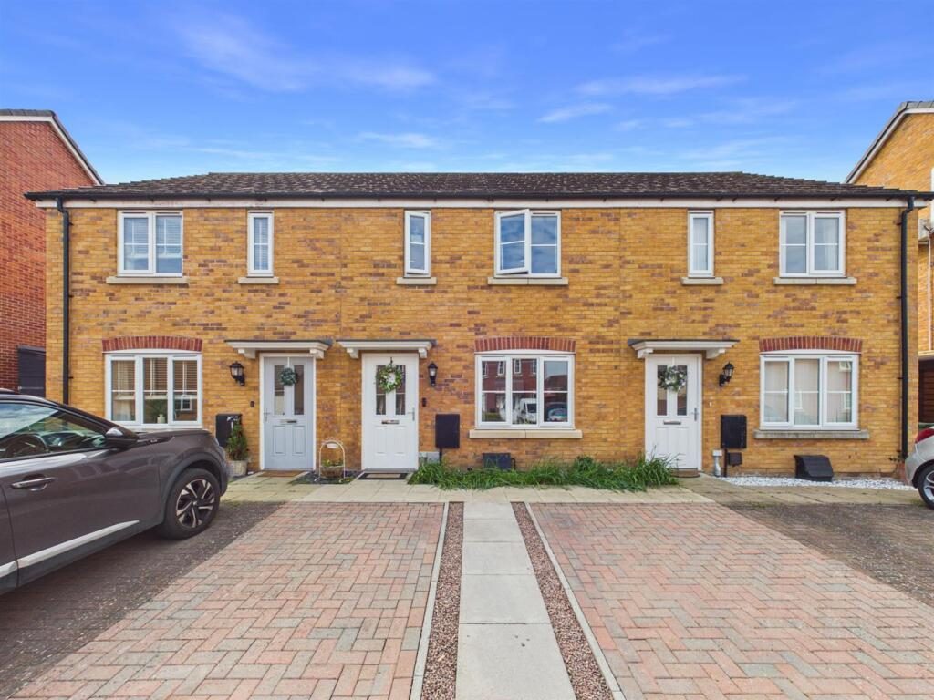 Property main image