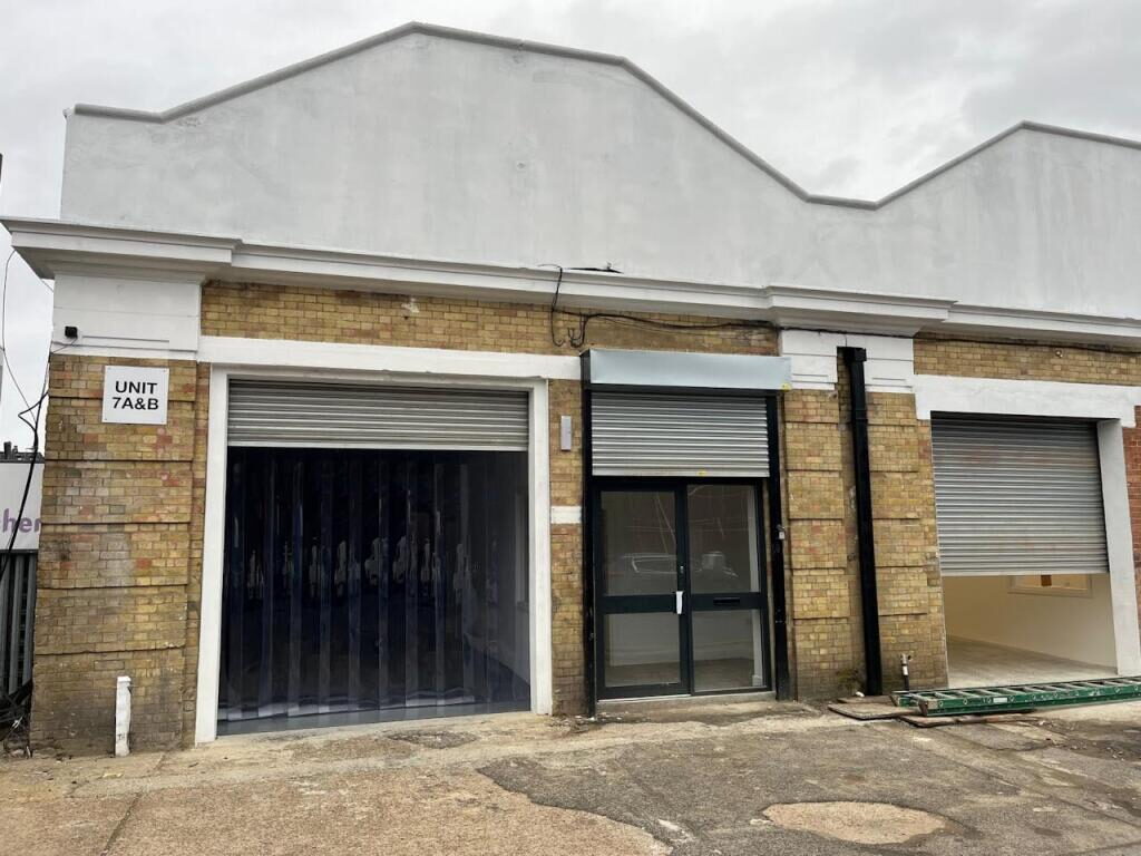 Distribution Warehouse