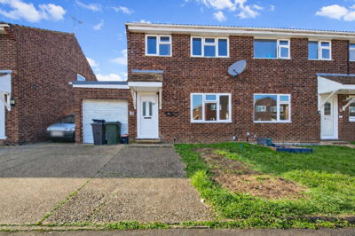 Property on Collard Road, TN24 0JR