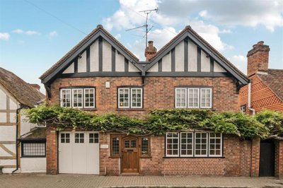 Property on High Street, RG10 8DE