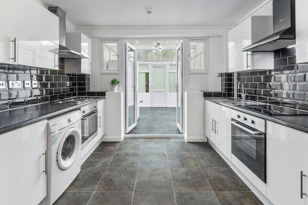 Terraced House