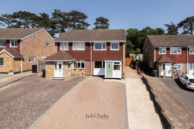Property on Cherwell Close, TN10 3TH