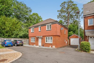 Property on Taylor Close, PO7 5GE