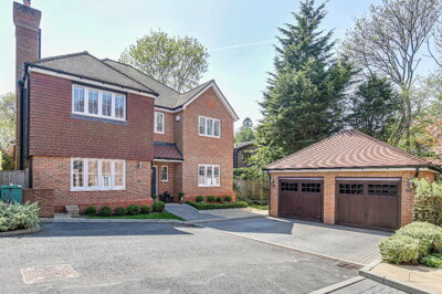 Property on Boxford Close, CR2 8SY