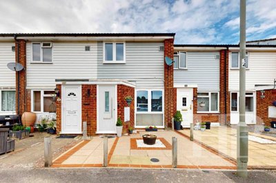 Property on Tanyard Way, RH6 9PF