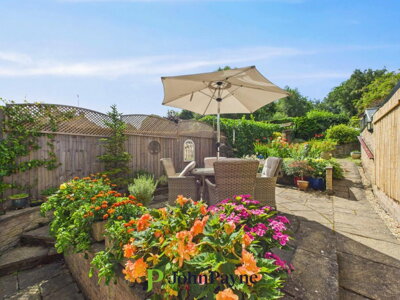 Property on Mill Hill, CV8 3AG