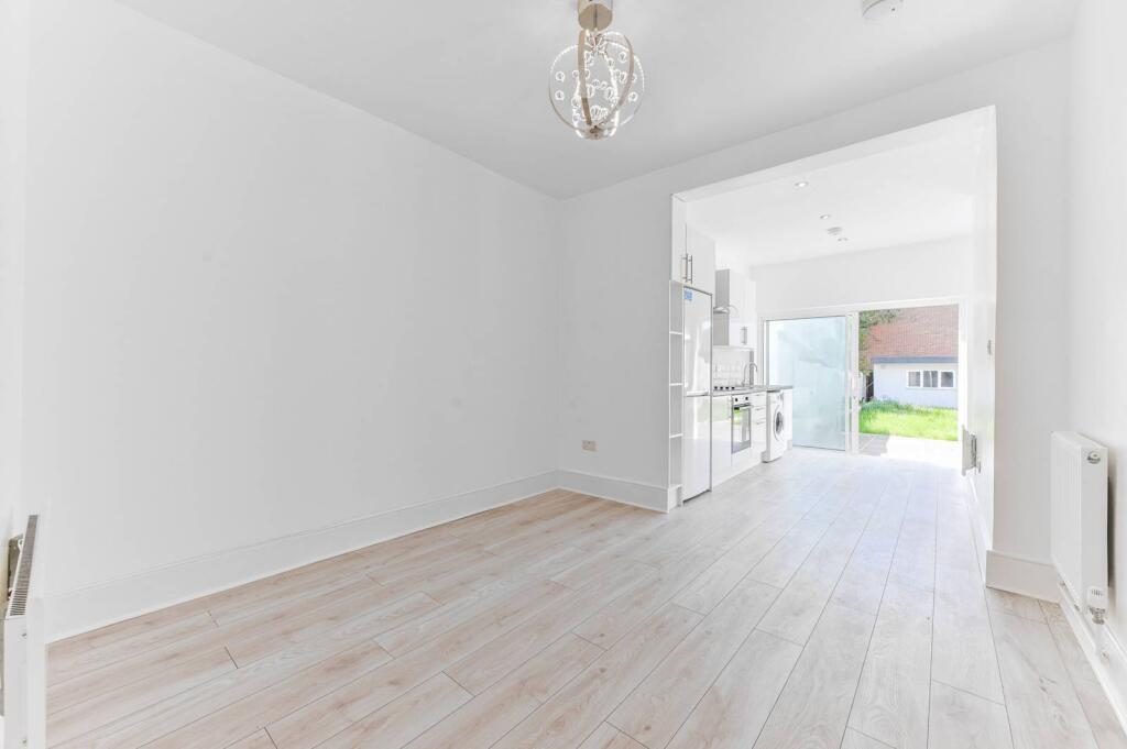 Terraced House