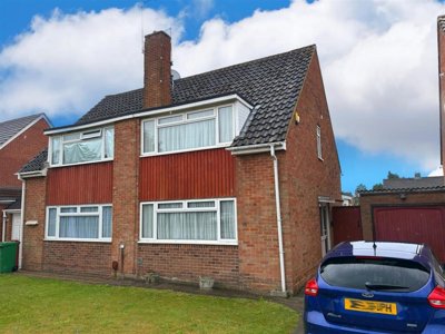 Property on Kennett Road, SL3 8EE