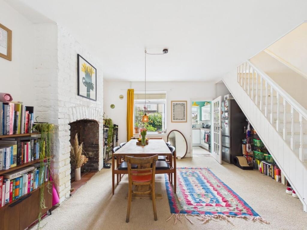 Terraced House