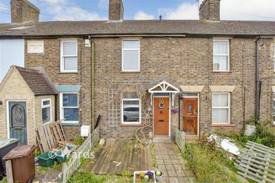 Property on High Street, ME1 3XB