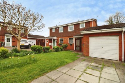 Property on Parkwood Close, CH62 7JT