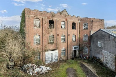 Property on Castle Hill, EX13 5PY